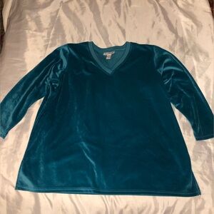 Beautiful bold Teal V-Neck super comfy Top, one piece ( not a set )